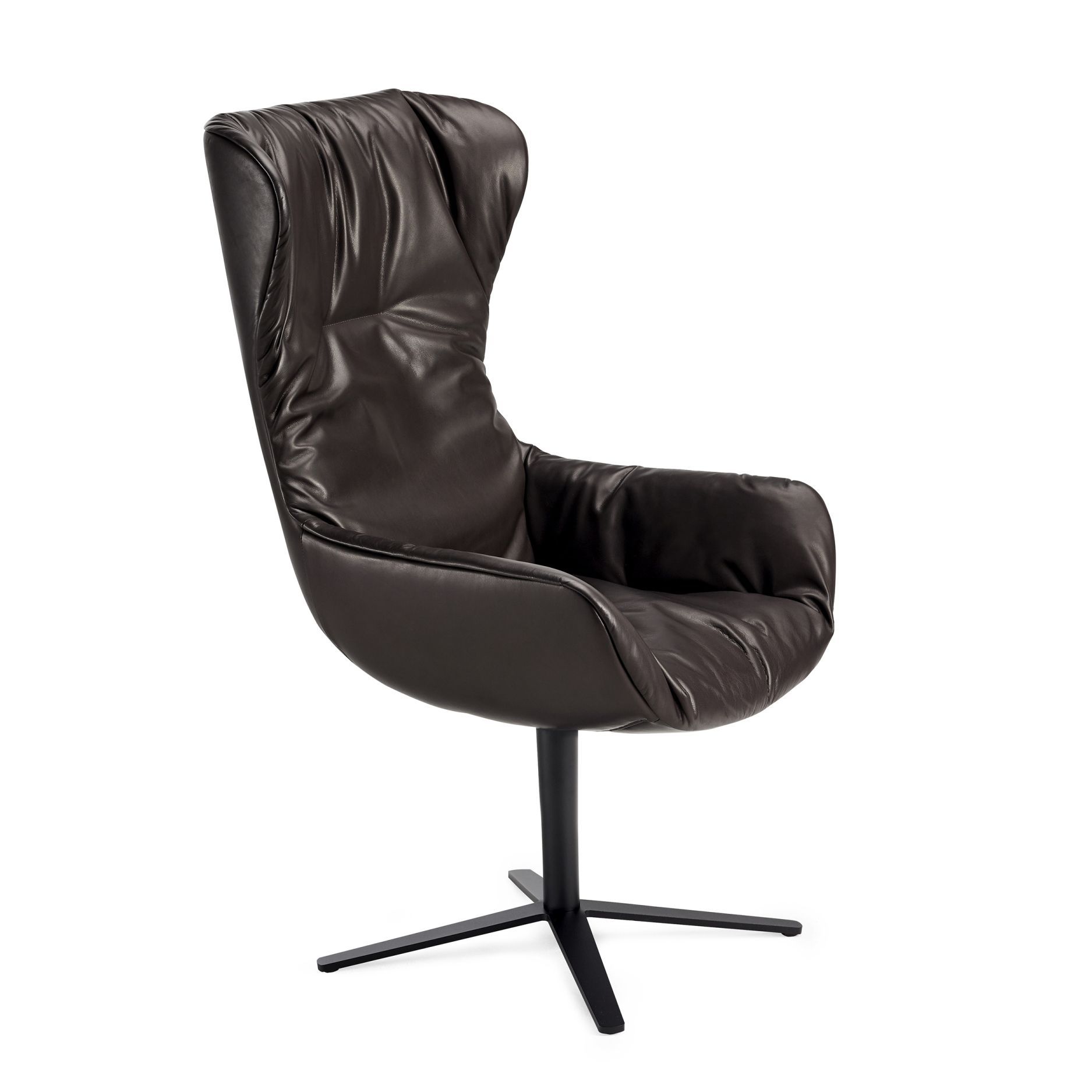 Leya Grand Wingback Chair Freifrau Manufaktur