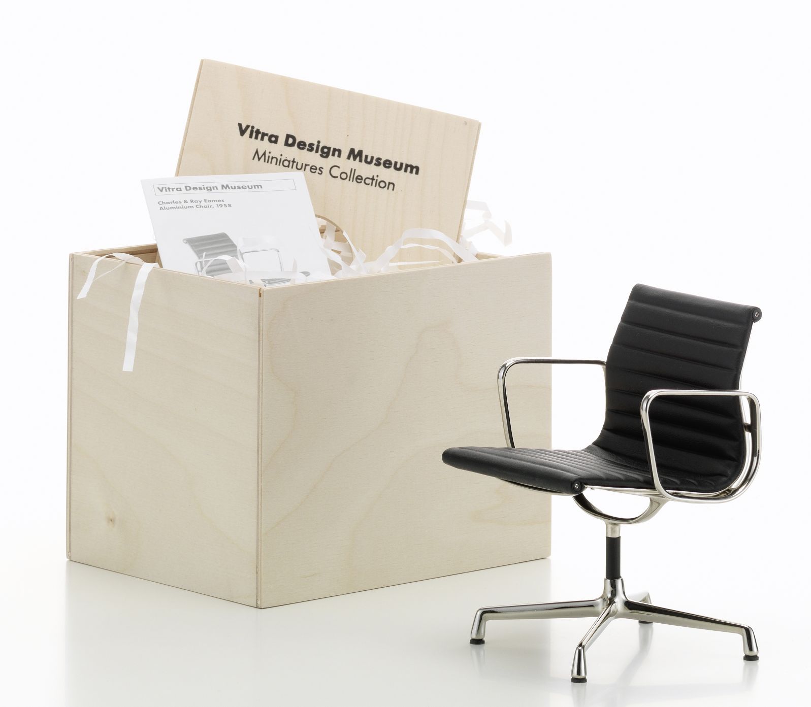 Aluminium Chair Leather [1958] Miniatur Vitra