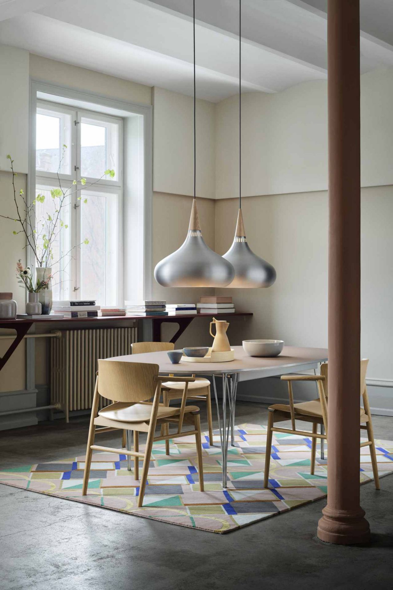 Table Series Super Elliptical extending Fritz Hansen