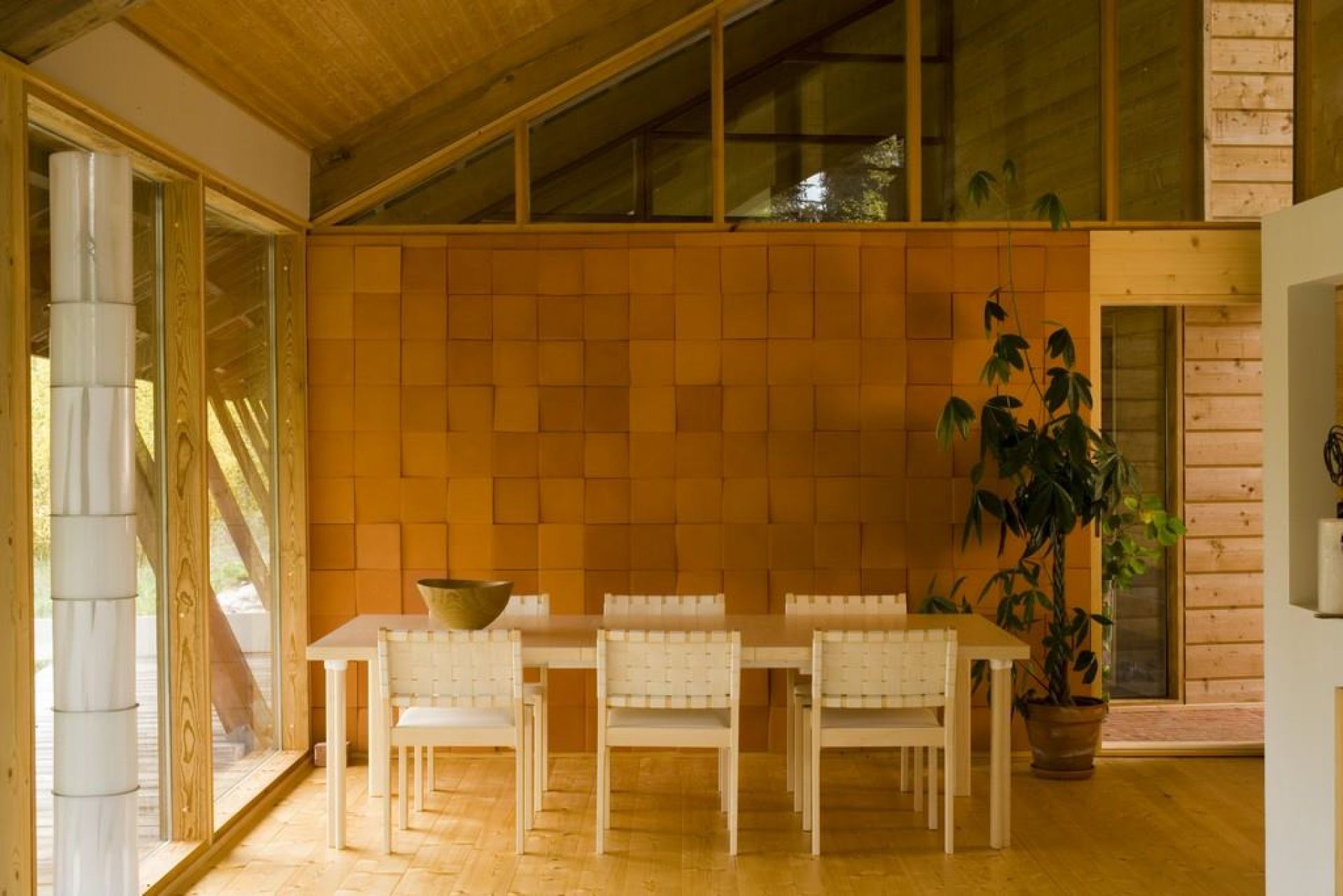 611 chair Artek