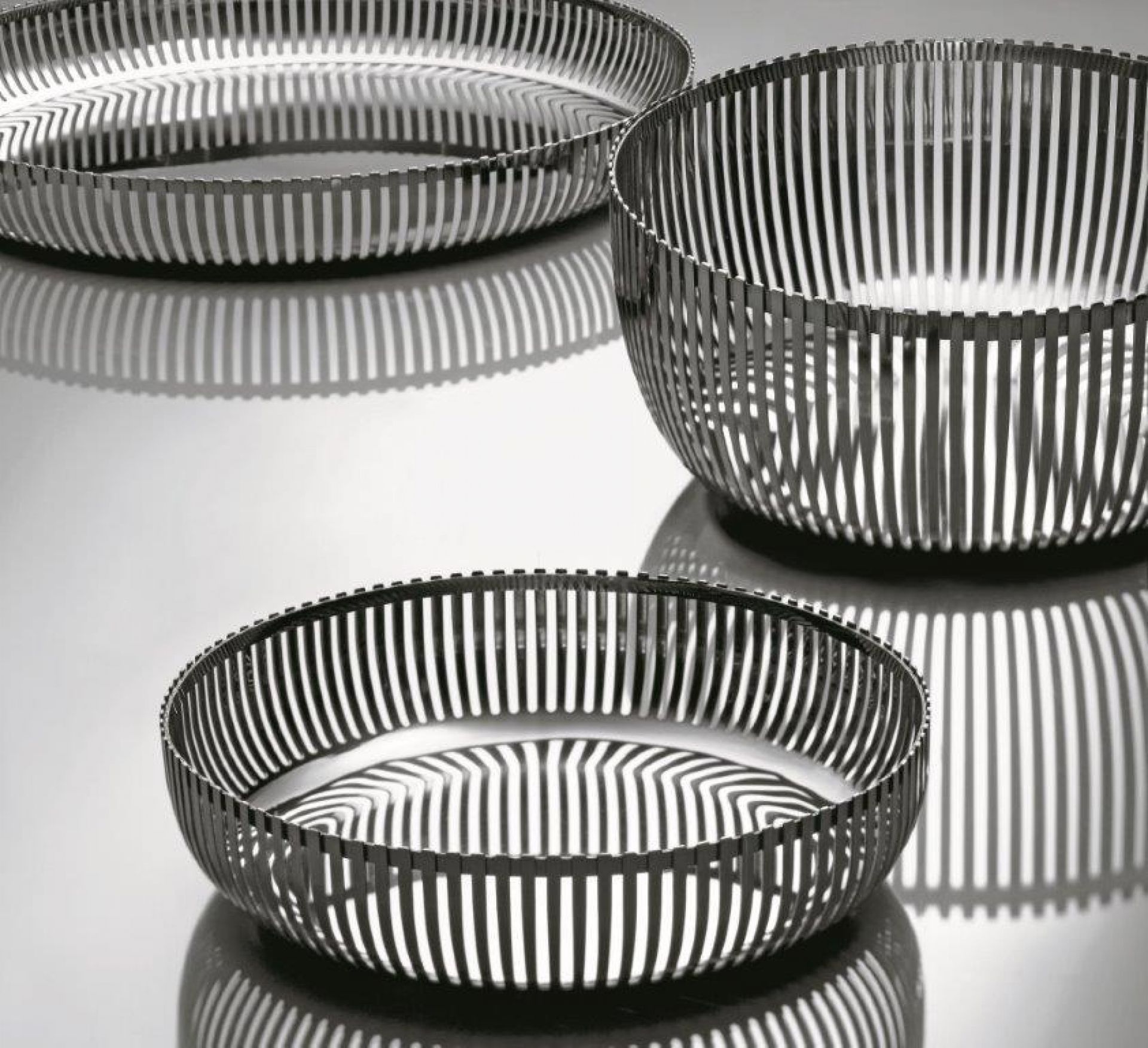 PCH05/24 Fruit Bowl  Alessi