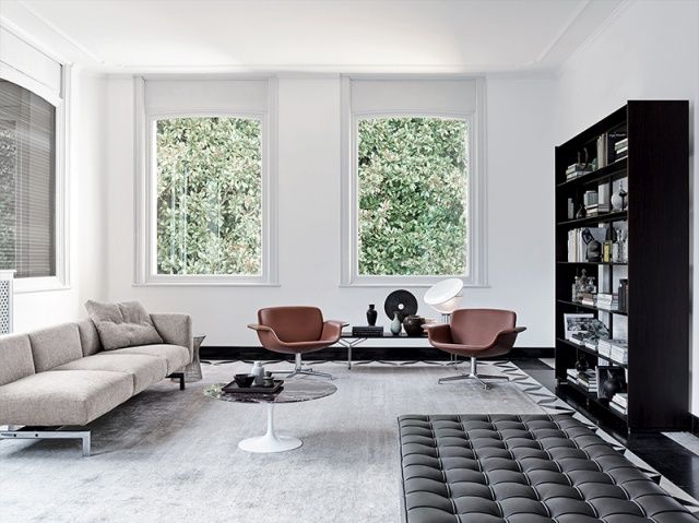 KN01 Lounge Swivel Armchair Knoll International