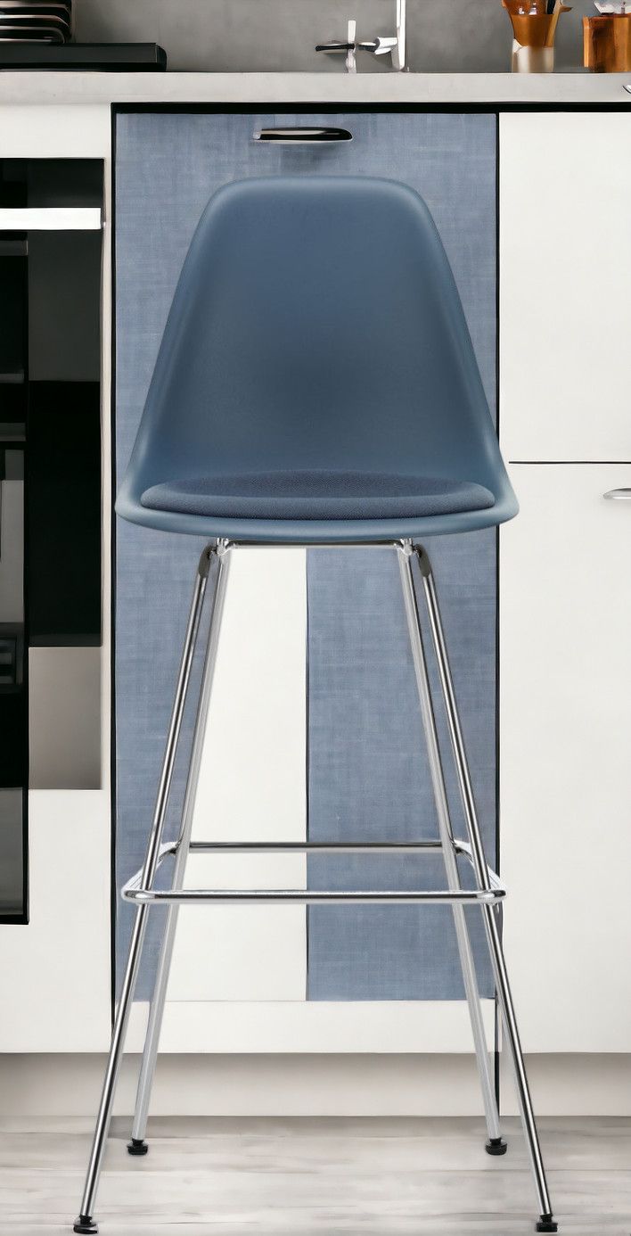 Eames Plastic Bar Stool Bar Stool High with seat cushion Vitra