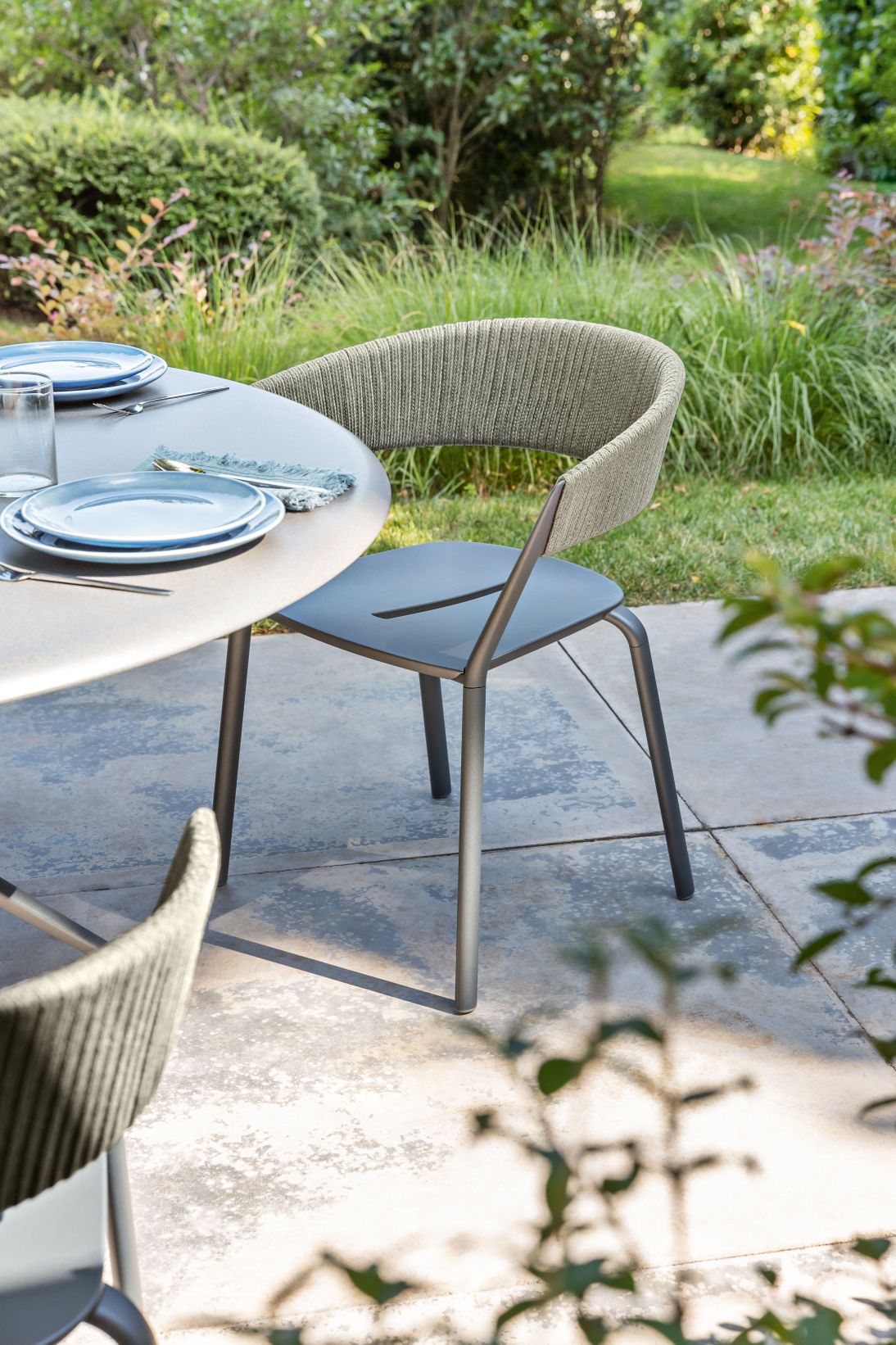 Ria Chair 7600 white Fast
