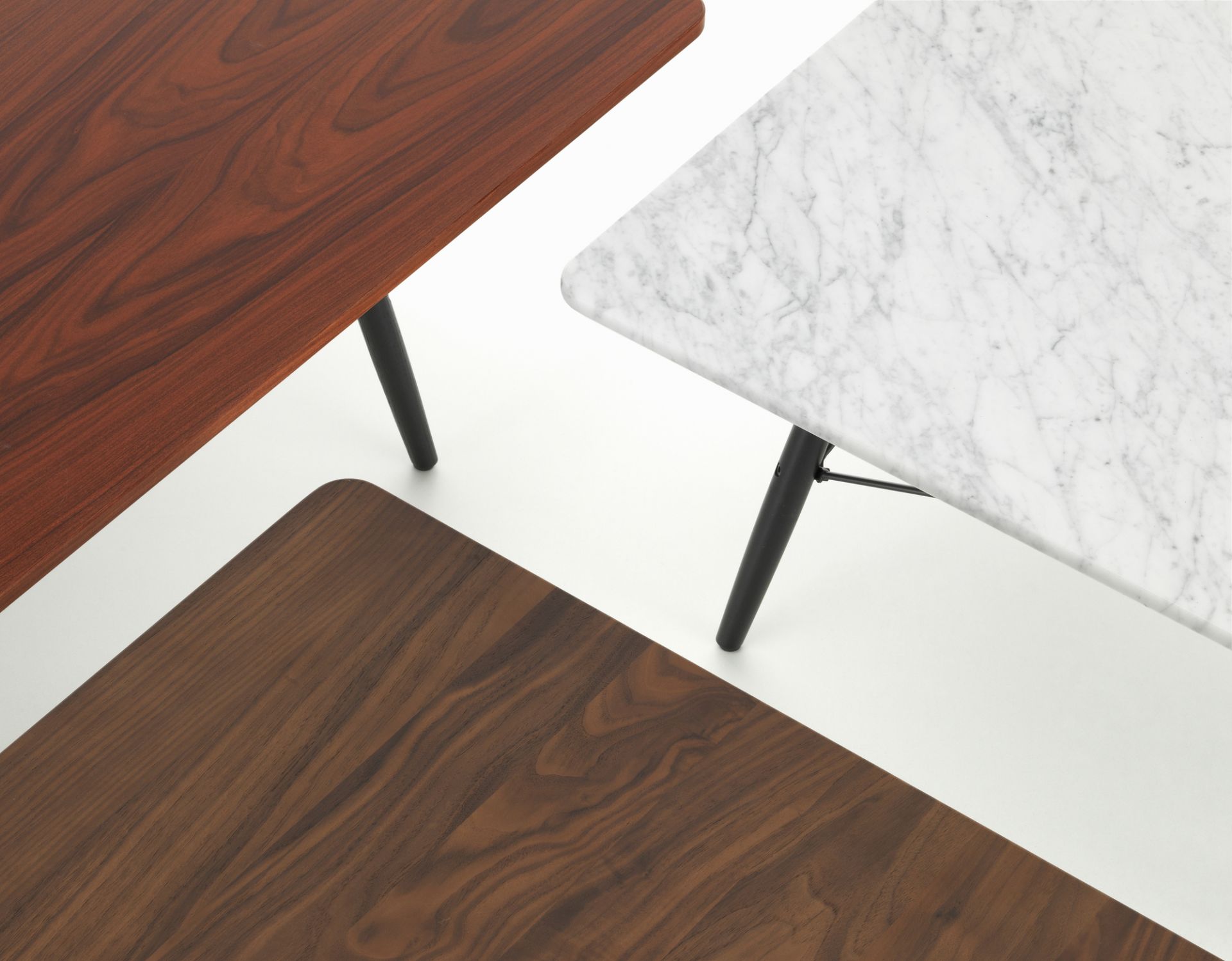 Eames Coffee Table Square American walnut Vitra