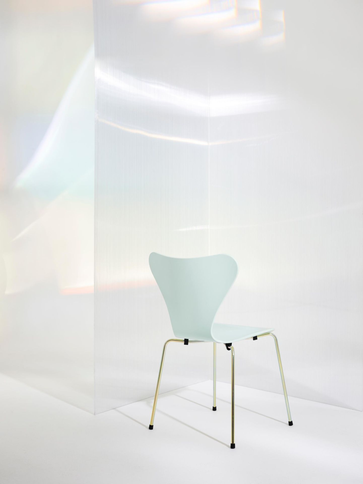 Sevener / Series Chair 3107 Fritz Hansen Ever the Sevener LIMITED EDITION