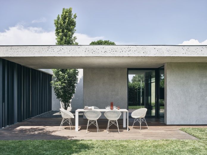 Smatrik Outdoor Chair Kartell White