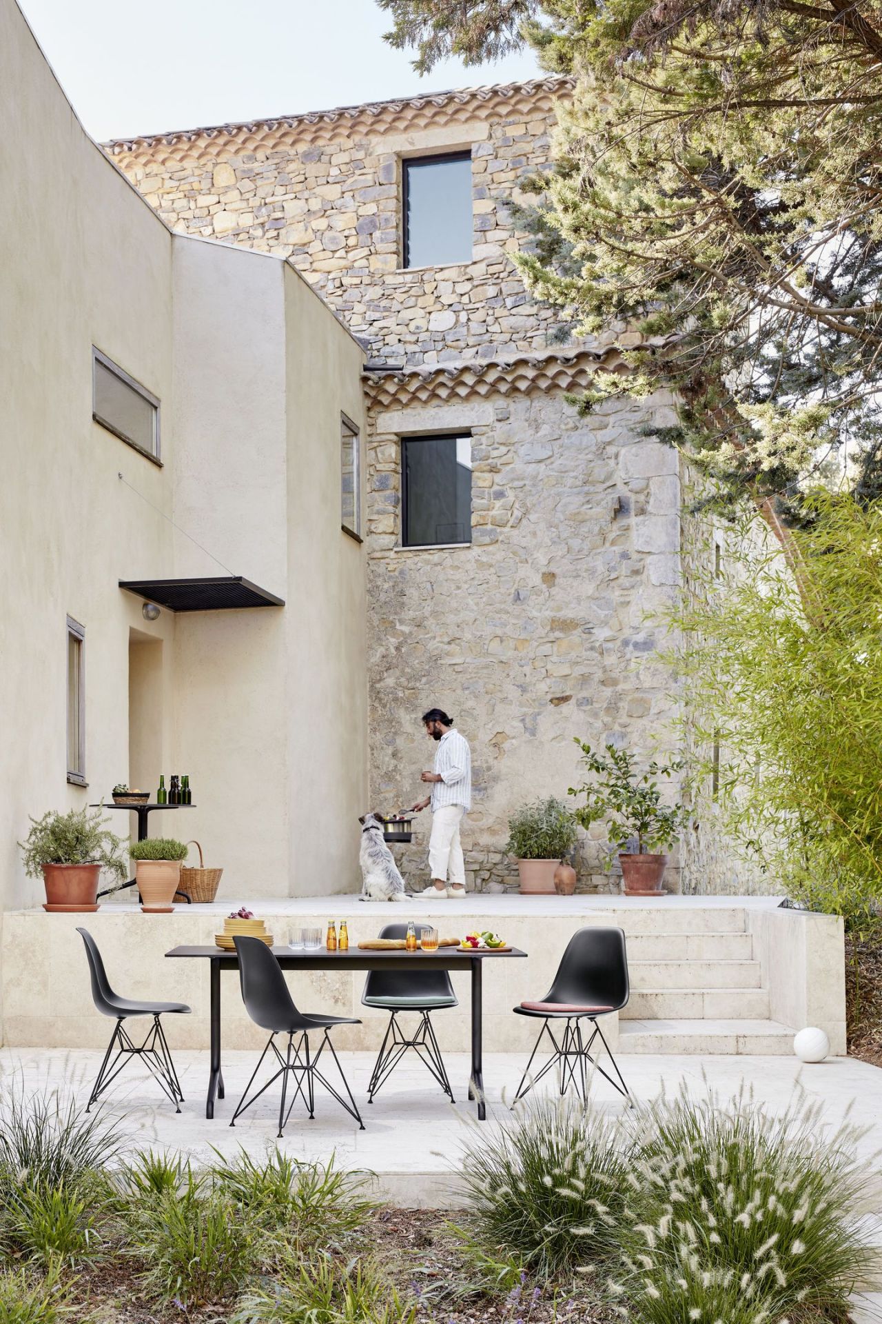 Eames Fibreglass Chair DSR Chair Vitra