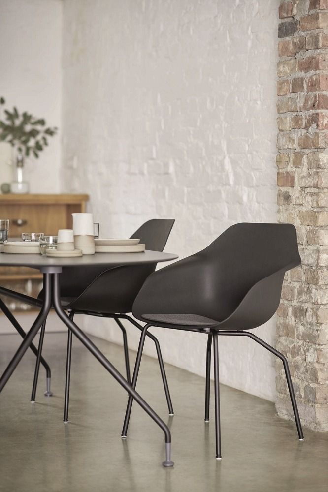 Yonda Universalstuhl Four-legged chair with metal frame Wilkhahn 