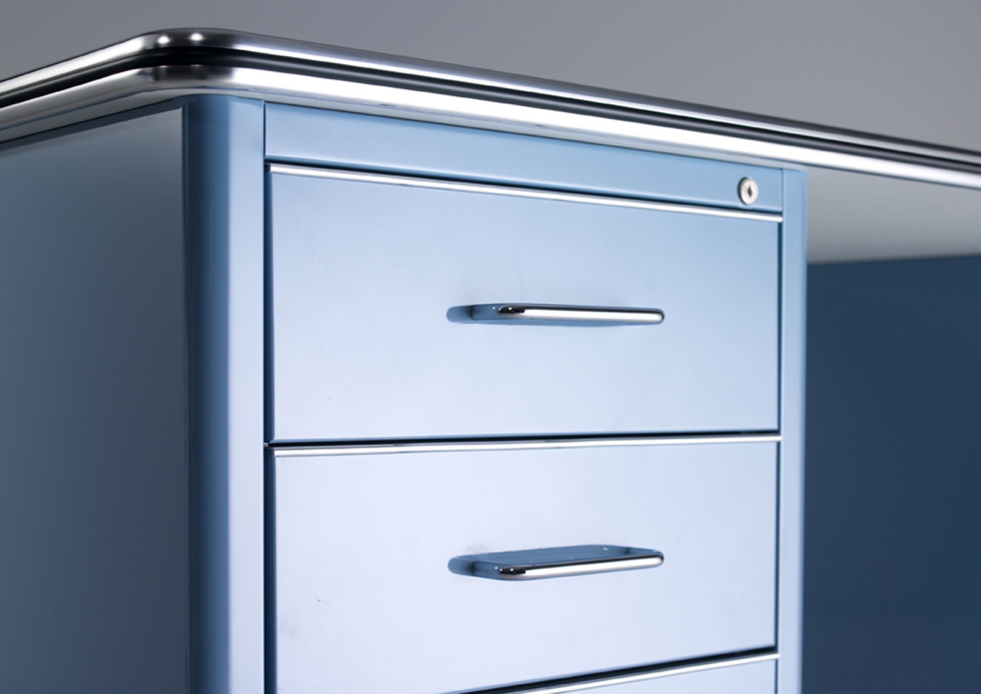 TB 225 Classic Line Desk Müller Möbelfabrikation