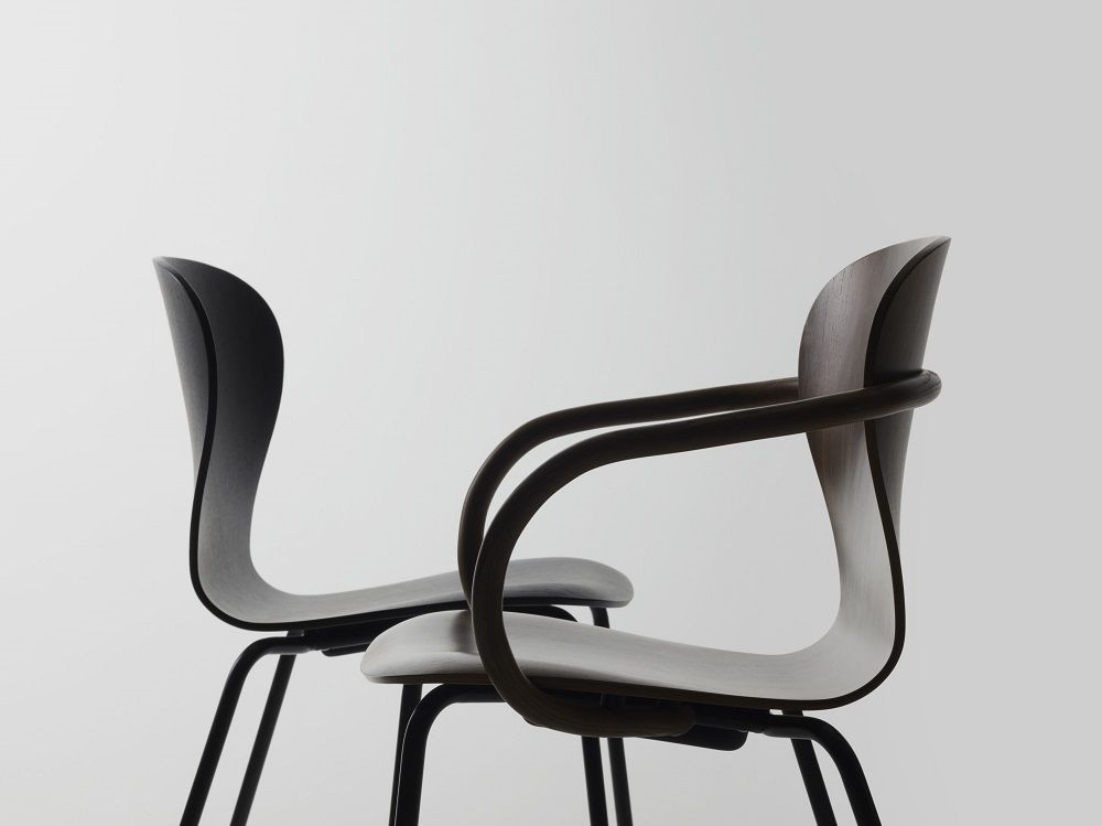 S 220 F Chair with armrest Thonet