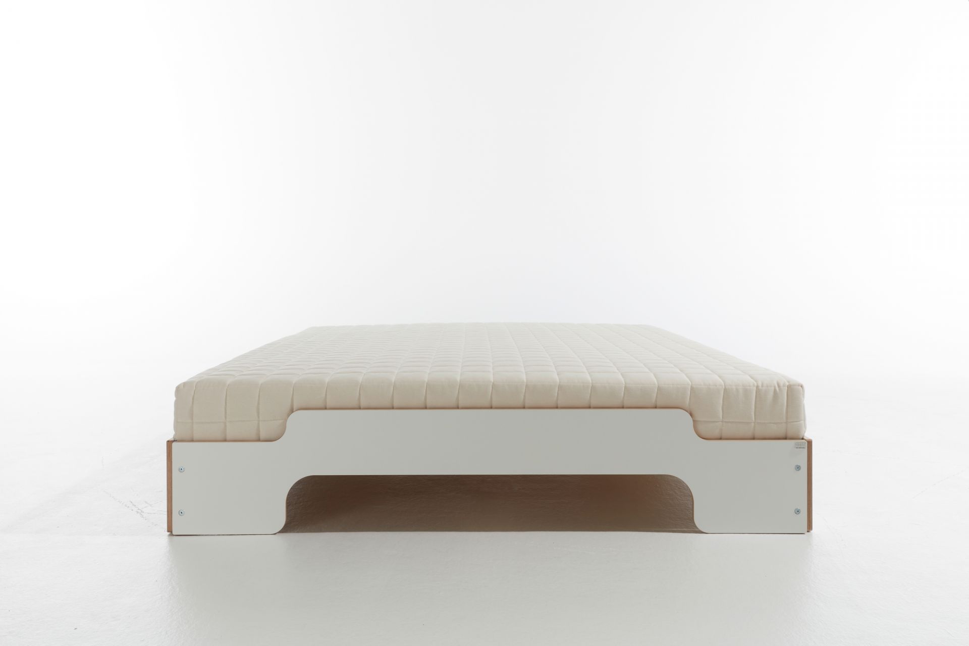 Stacking Bed CPL White Comfort height Müller Möbelwerkstätten 950m2