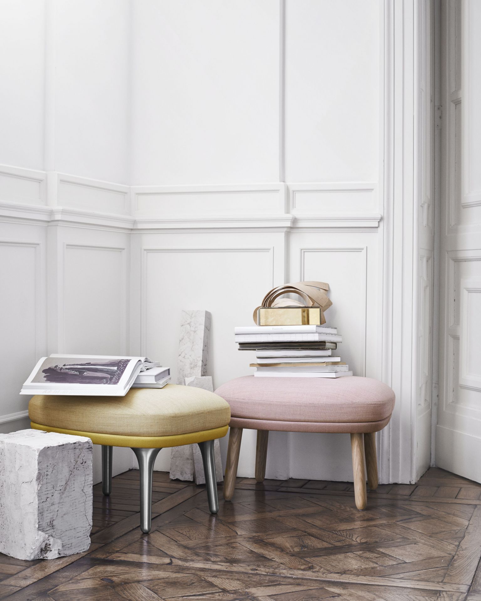 Ro Armchair Wood Fritz Hansen