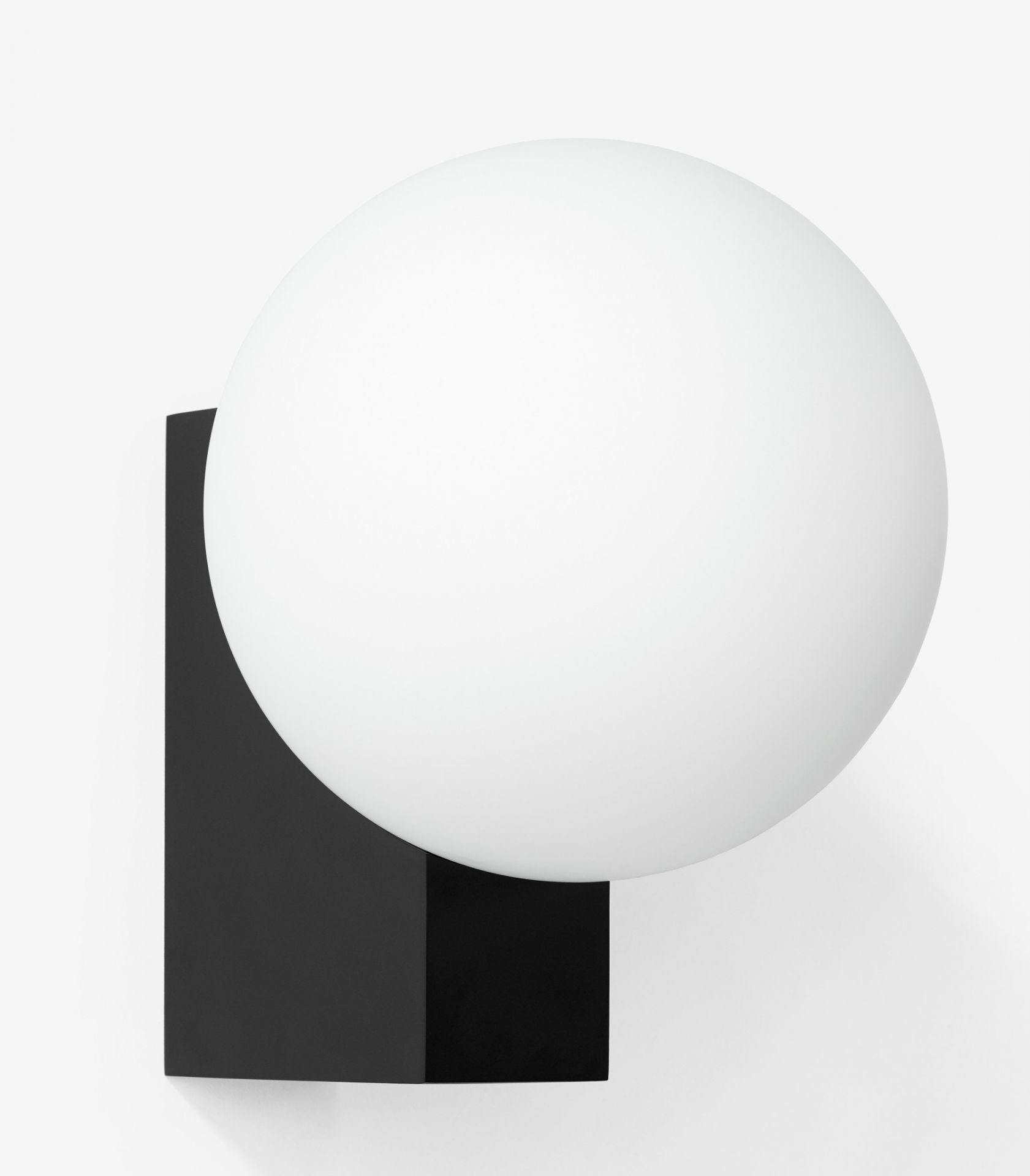Journey SHY2 Wall Lamp AndTradition