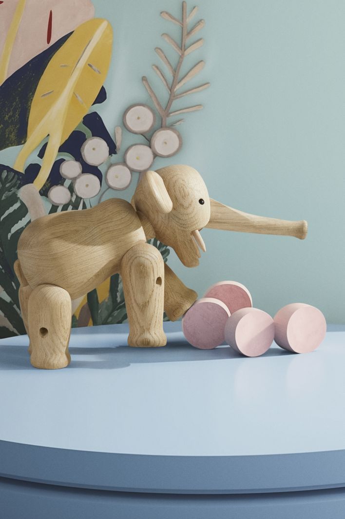 Elephant large oak Kay Bojesen