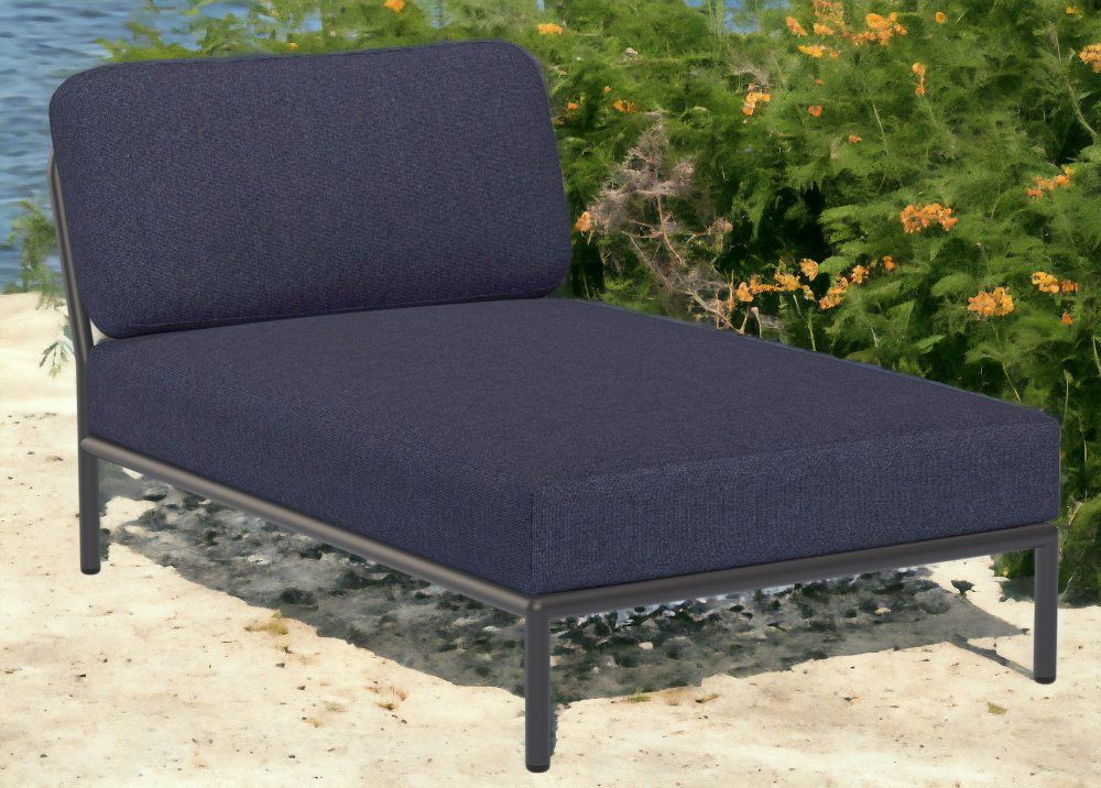 Level chaise longue outdoor armchair Houe 