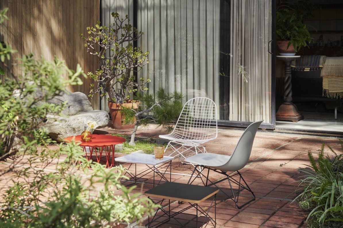 Eames Fibreglass Chair LSR Chair Vitra