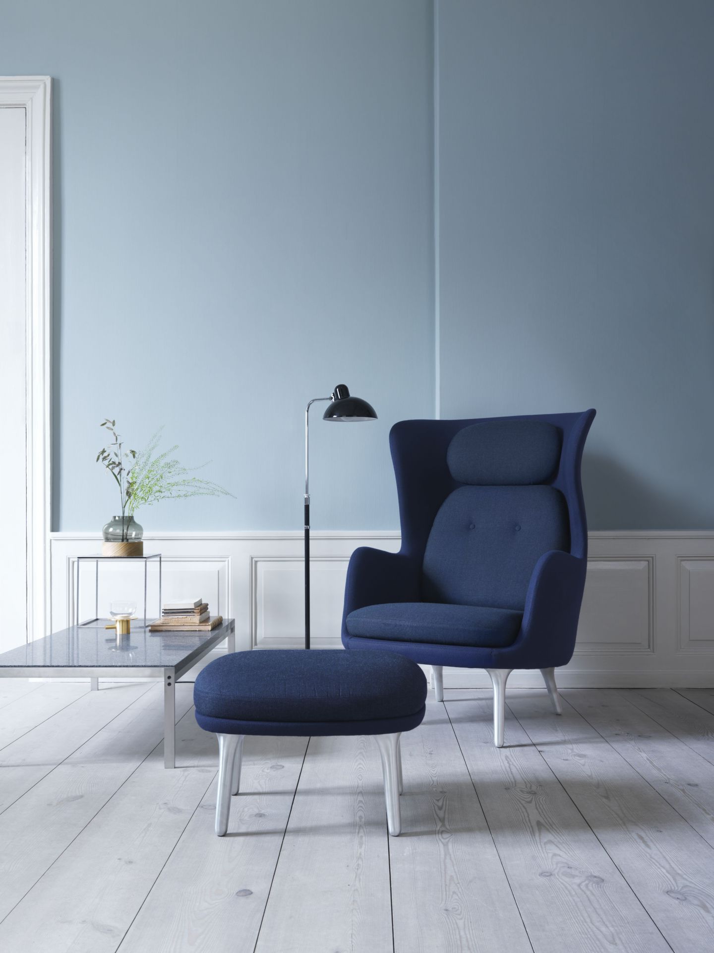 Ro Armchair Wood Fritz Hansen