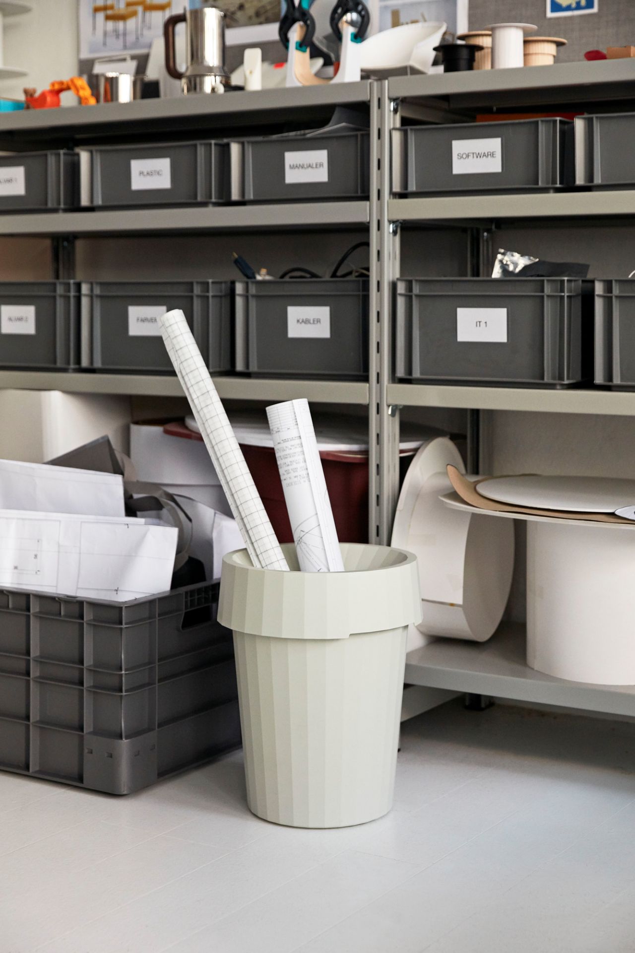 Shade Bin wastepaper bin Hay SINGLE PIECE