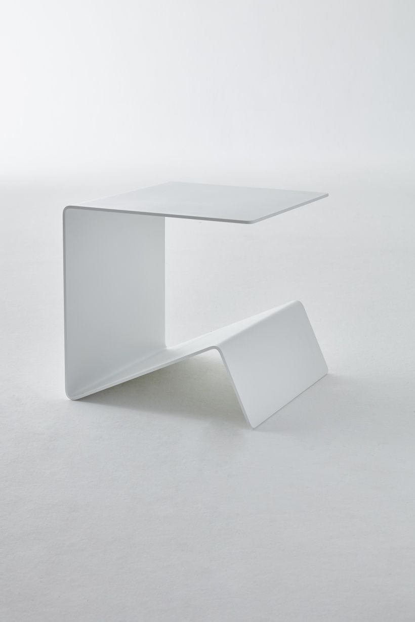 Buk side table Müller Möbelwerkstätten