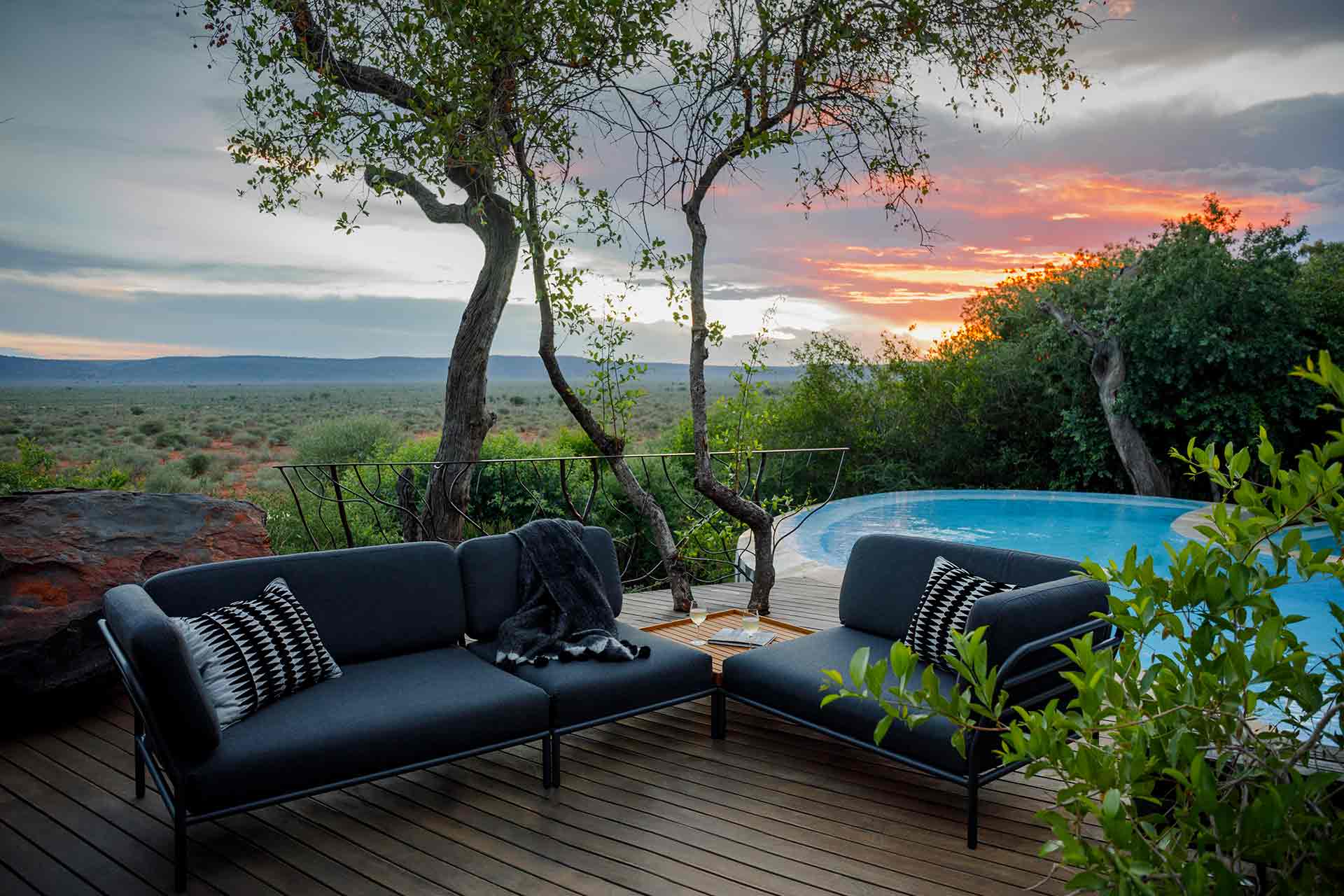 Level Sofa Outdoor corner left Houe 