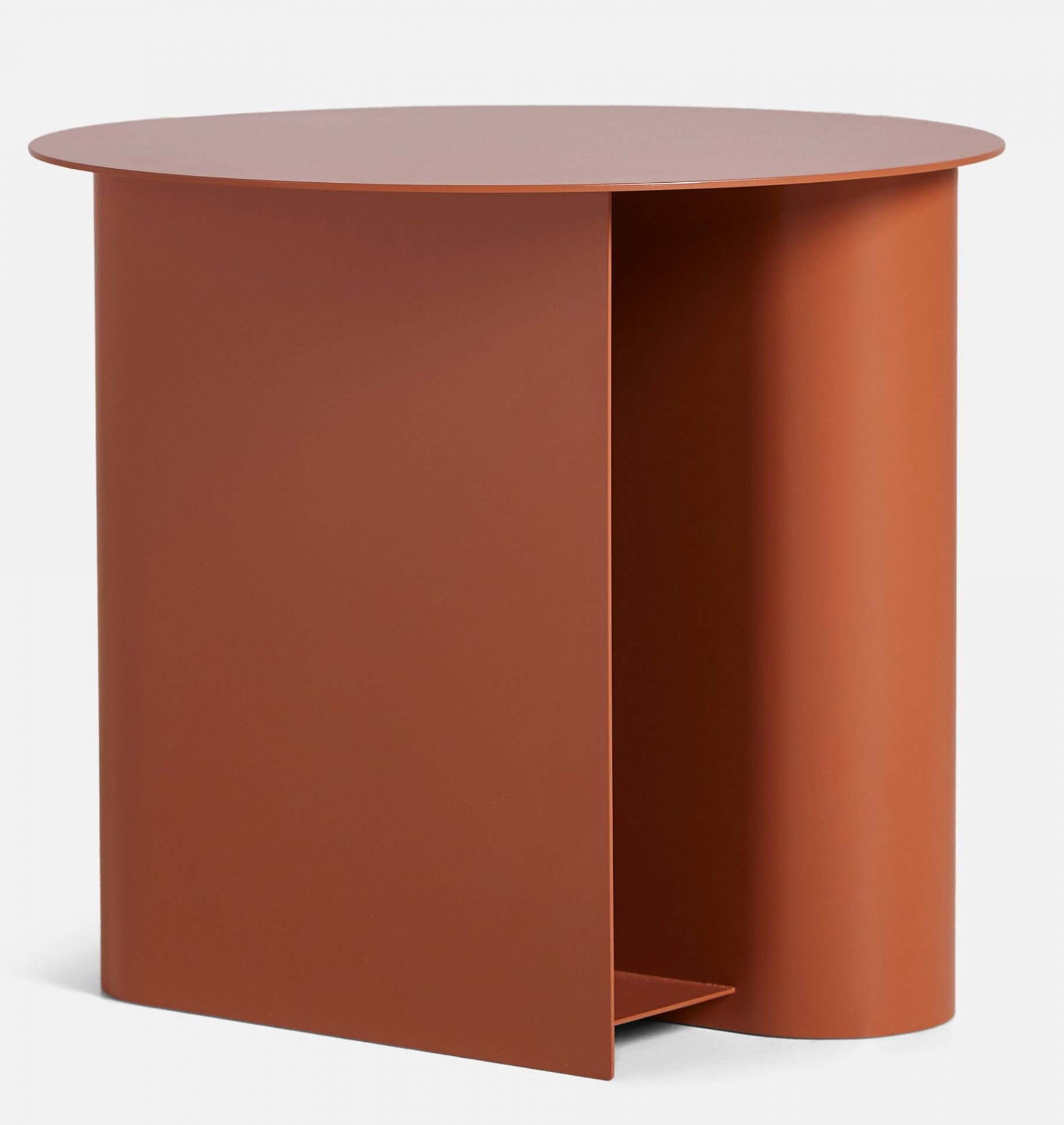 Sentrum Side Table Burnt orange Woud Sentrum Beistelltisch in Orange: Moderner, minimalistischer Metalltisch für Wohnzimmer und Schlafzimmer.