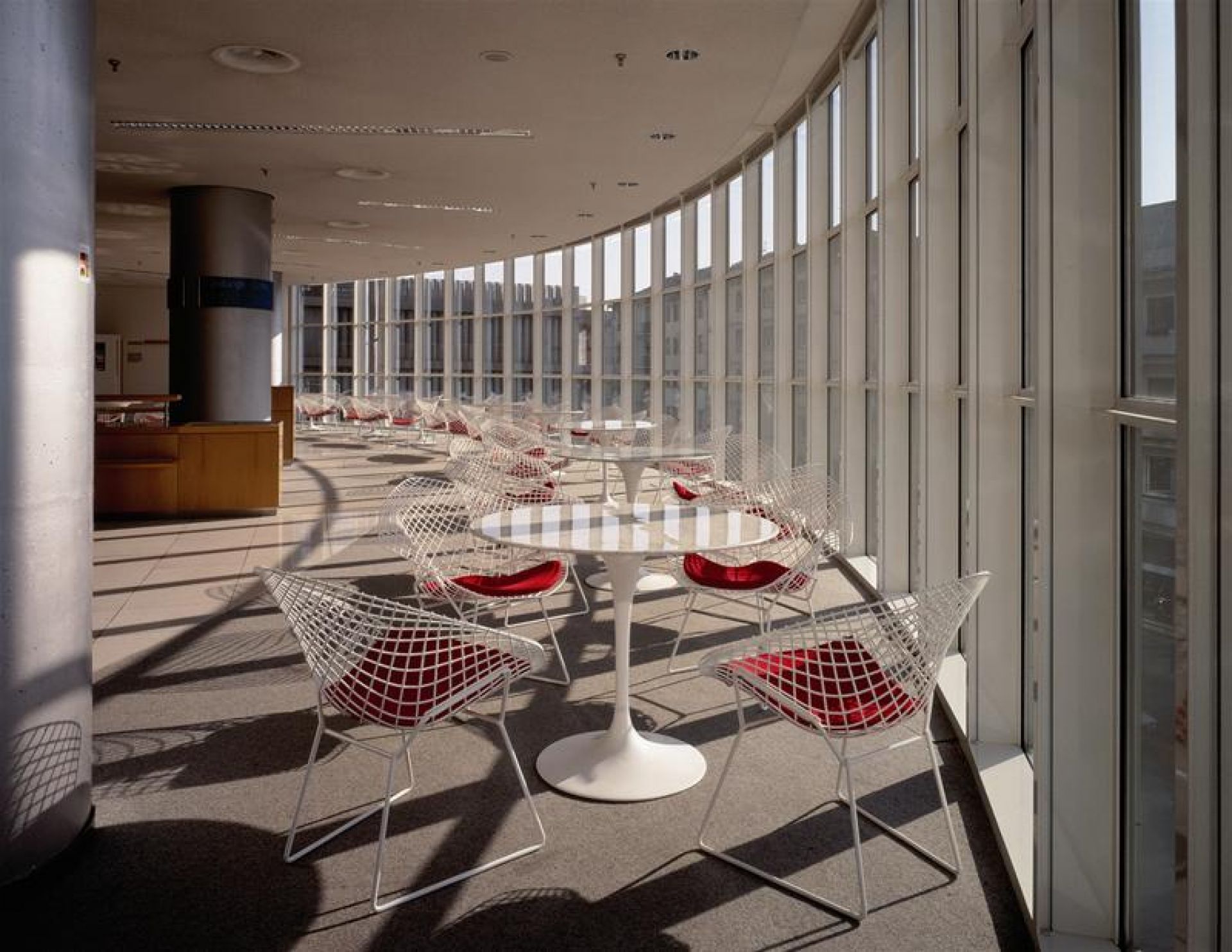 Bertoia Diamond armchair OUTDOOR Knoll International QUICK SHIP