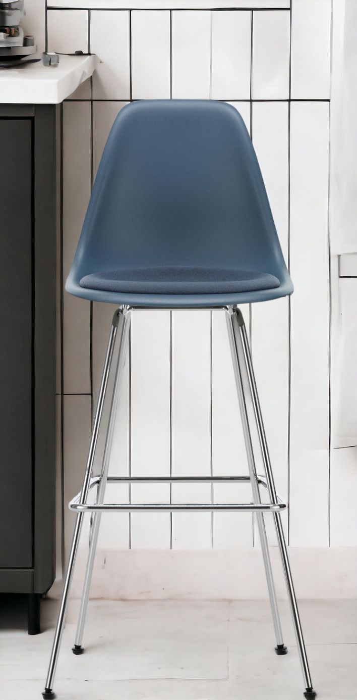 Eames Plastic Bar Stool Bar Stool High with seat cushion Vitra