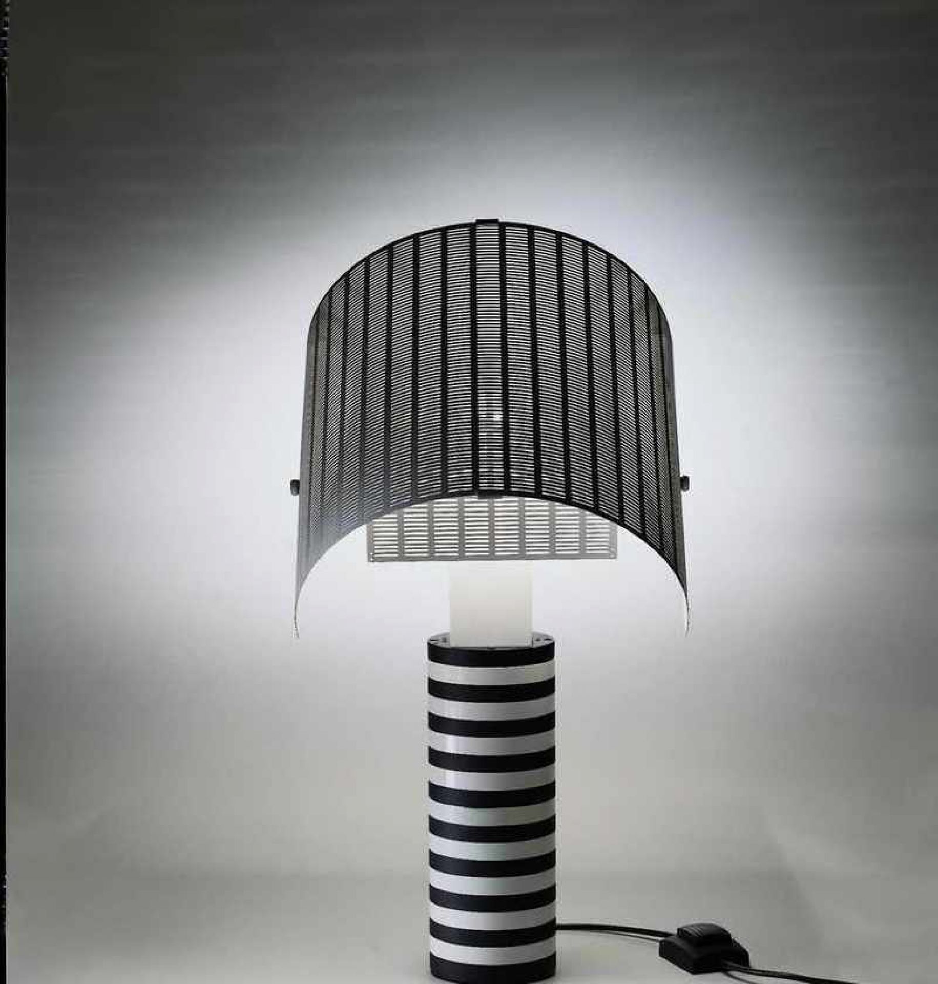 Shogun Tavolo Table lamp Artemide