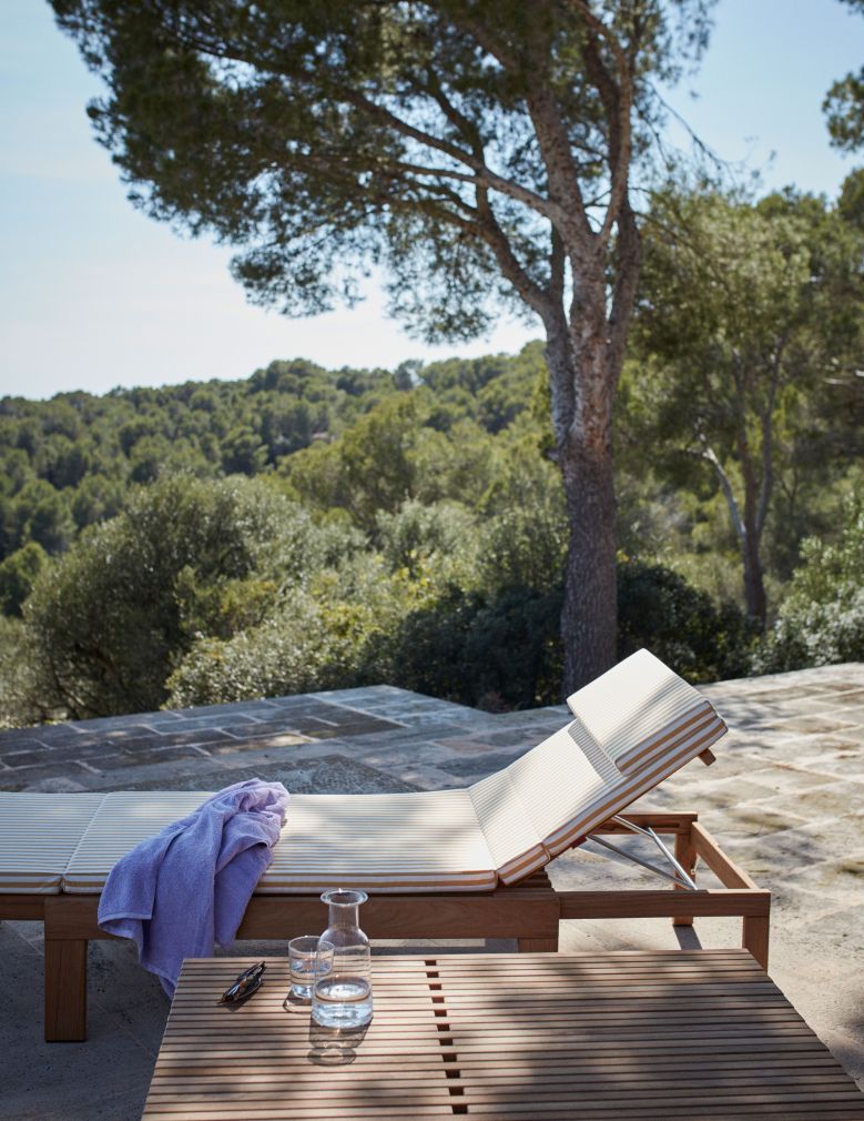 Riviera Sunbed Outdoor Skagerak by Fritz Hansen