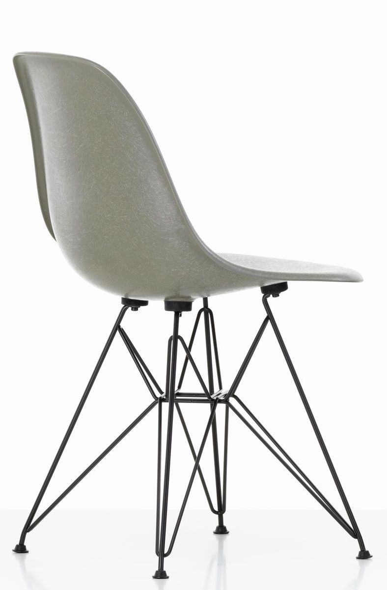 Eames Fibreglass Chair DSR Chair Vitra