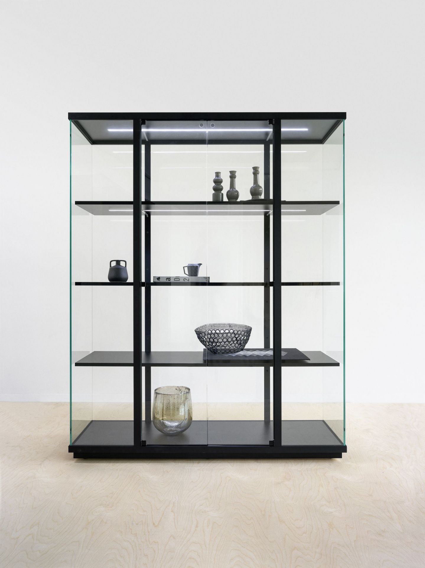 Stolp High Display cabinet Functionals