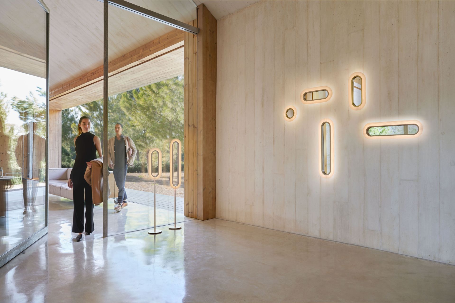 Lens LED Wall Lamp oval Metal Ring in Gold LZF Lamps