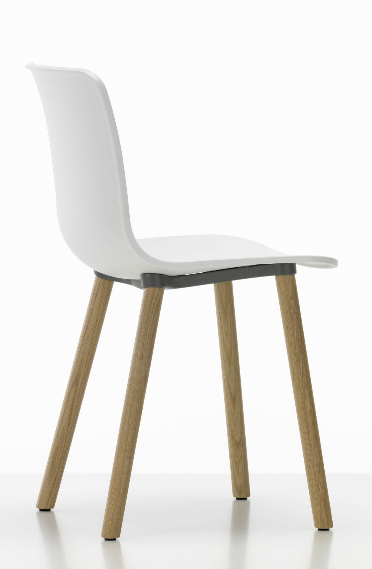 Hal RE Wood Chair Vitra