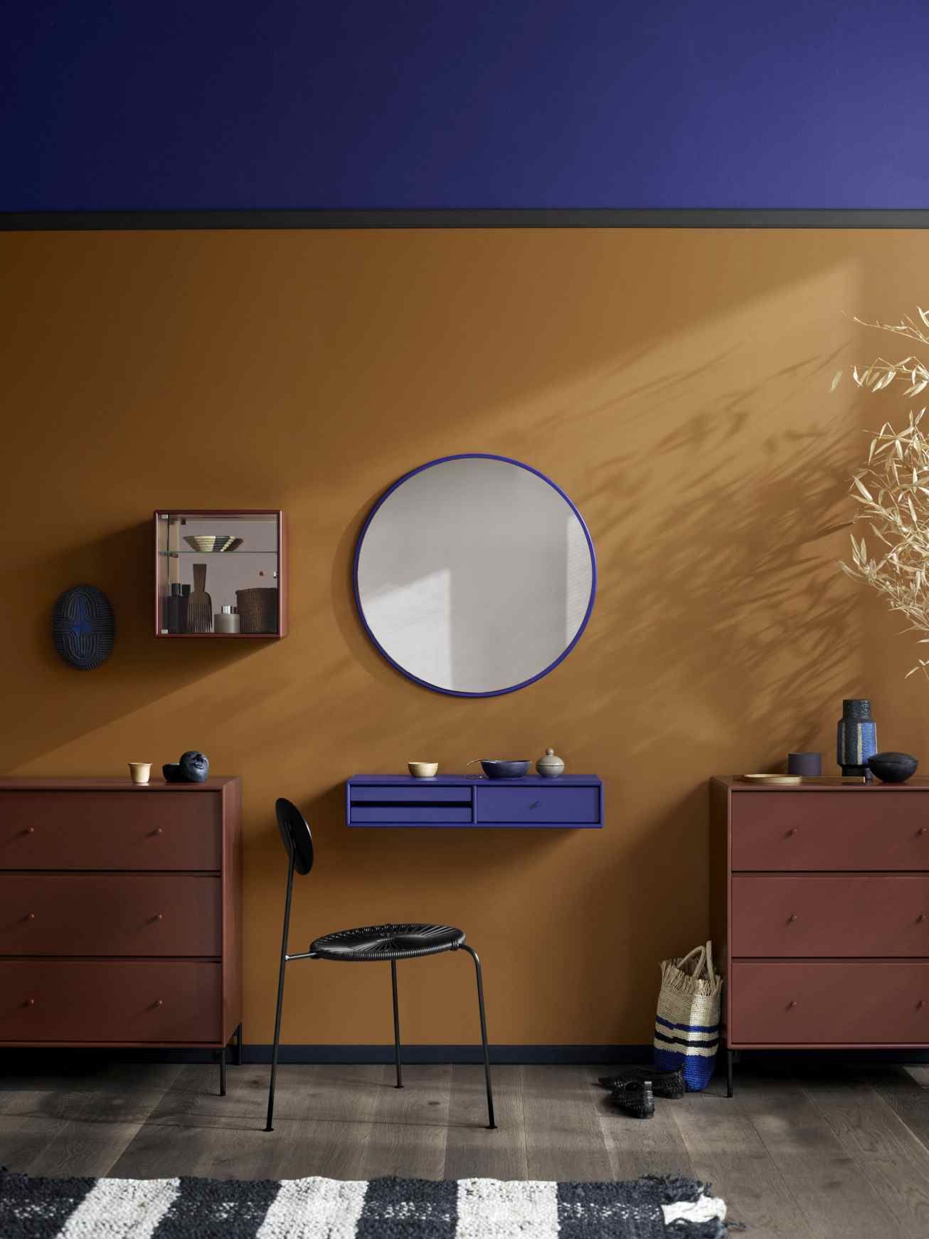 Colour Frame Mirror Around Mirror Montana