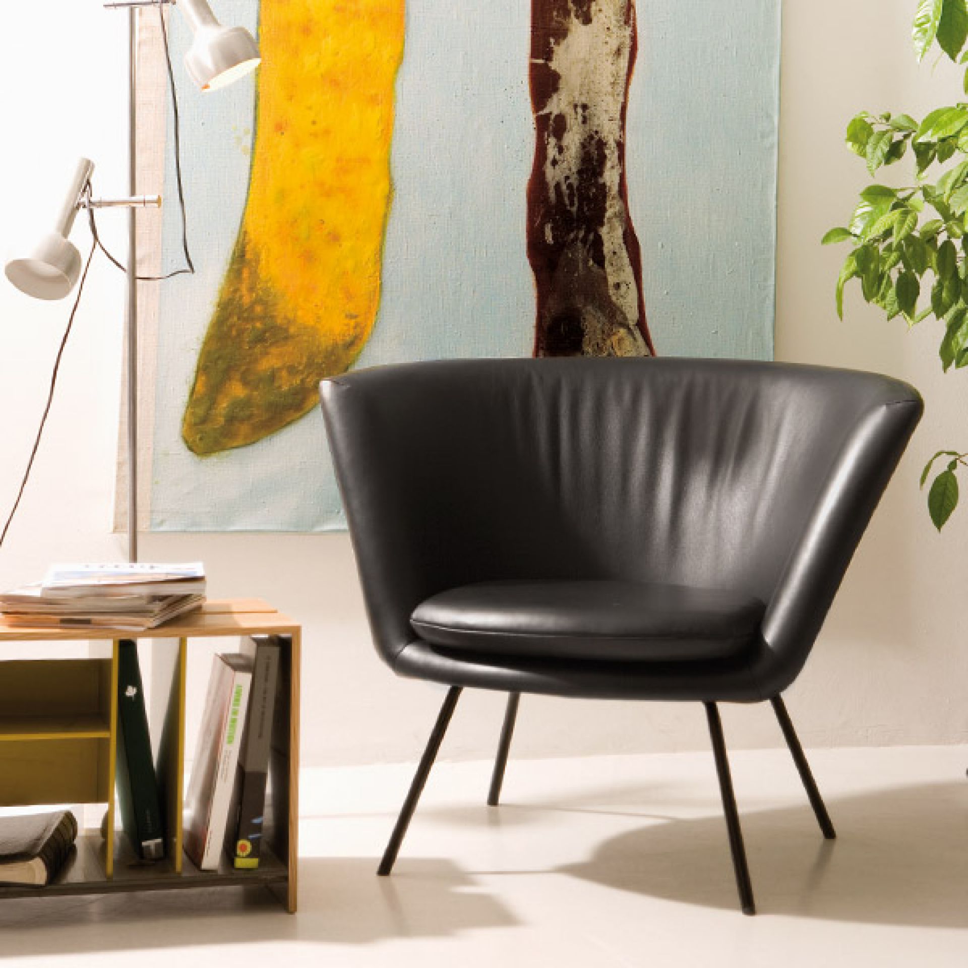 H57 Armchair Richard Lampert