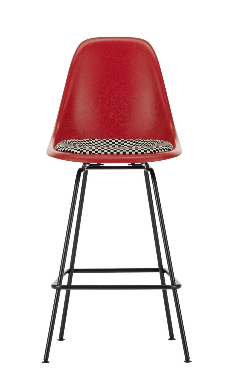 Eames Fibreglass Bar Stool Medium Bar stool with seat cushion Vitra