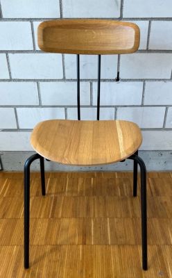 Okito Chair OAK MASSIVE OILED / BLACK POWDER COATED Zeitraum EXHIBITION PIECE