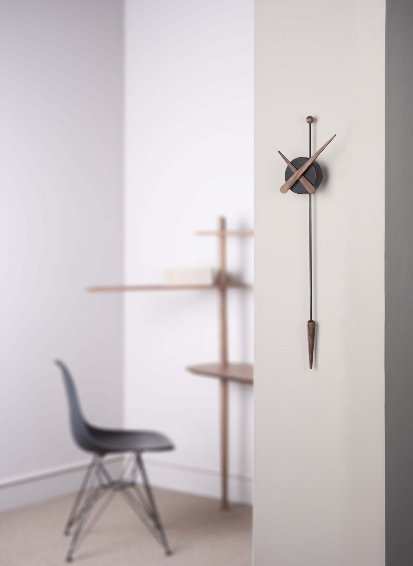 Punta wall clock walnut/black nomon