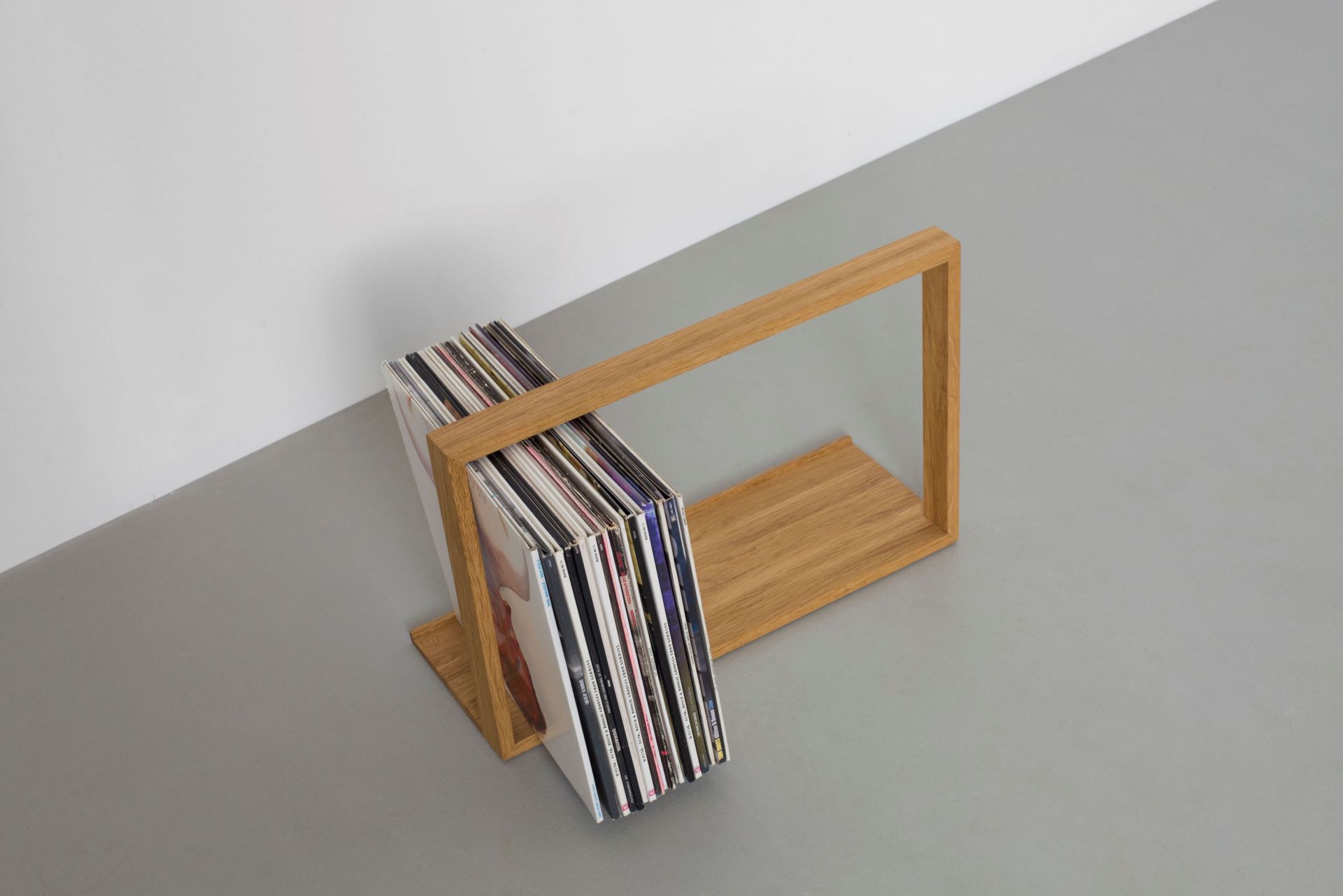 Vinyl b-side2 record rack oak das kleine b Vinyl b-side2 record rack oak das kleine b