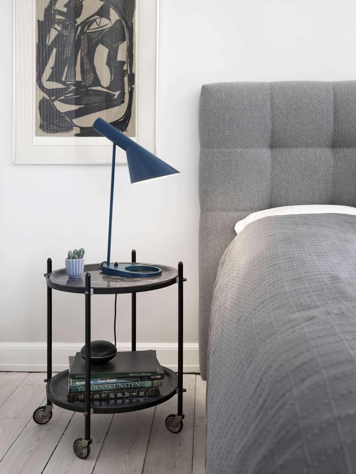 AJ table lamp Louis Poulsen