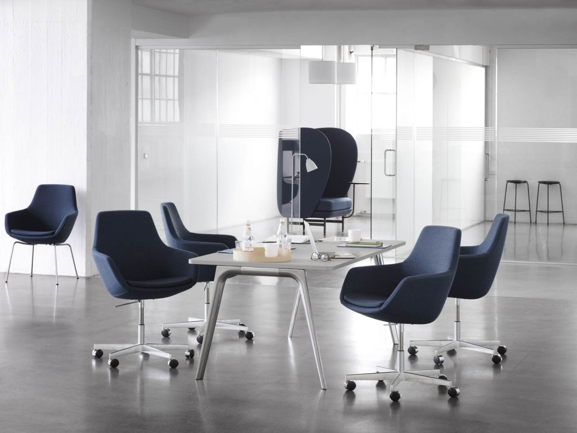 Little Giraffe Swivel Chair 3211R Removable Cover Fritz Hansen 