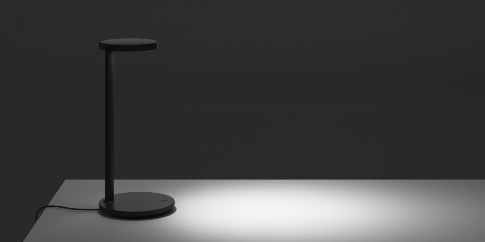 Oblique Table lamp Flos