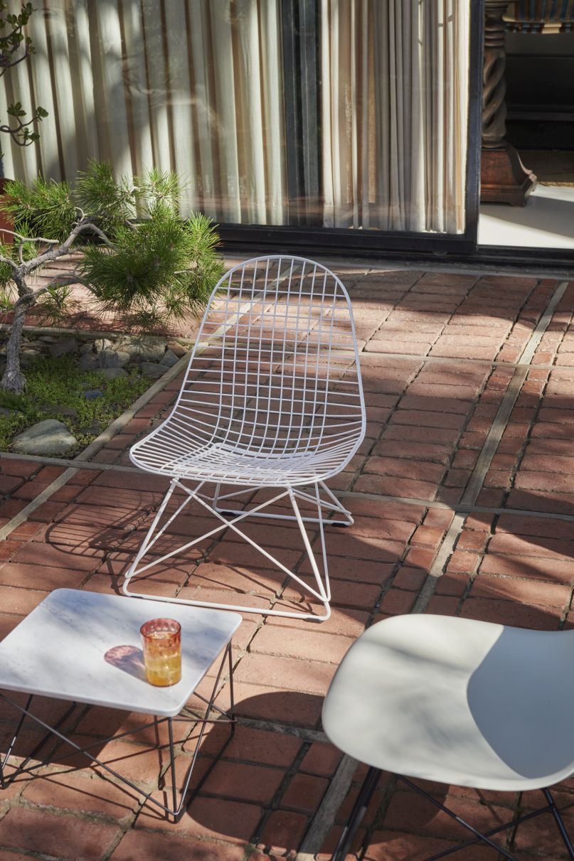 Eames Fibreglass Chair LSR Chair Vitra