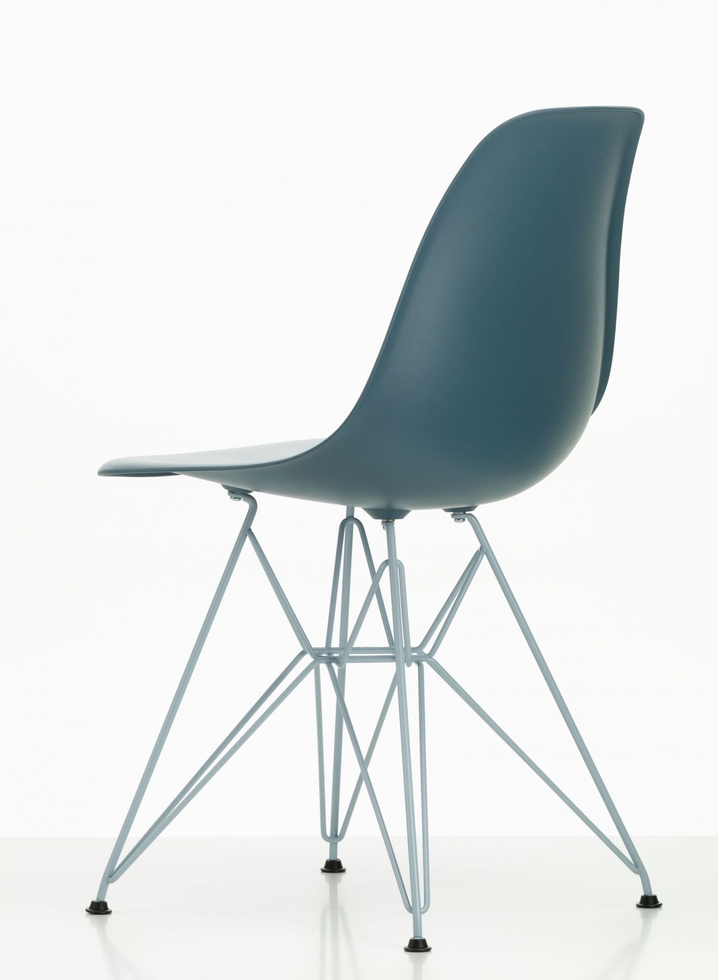 Eames Plastic Side Chair DSR Chair Monoton Vitra
