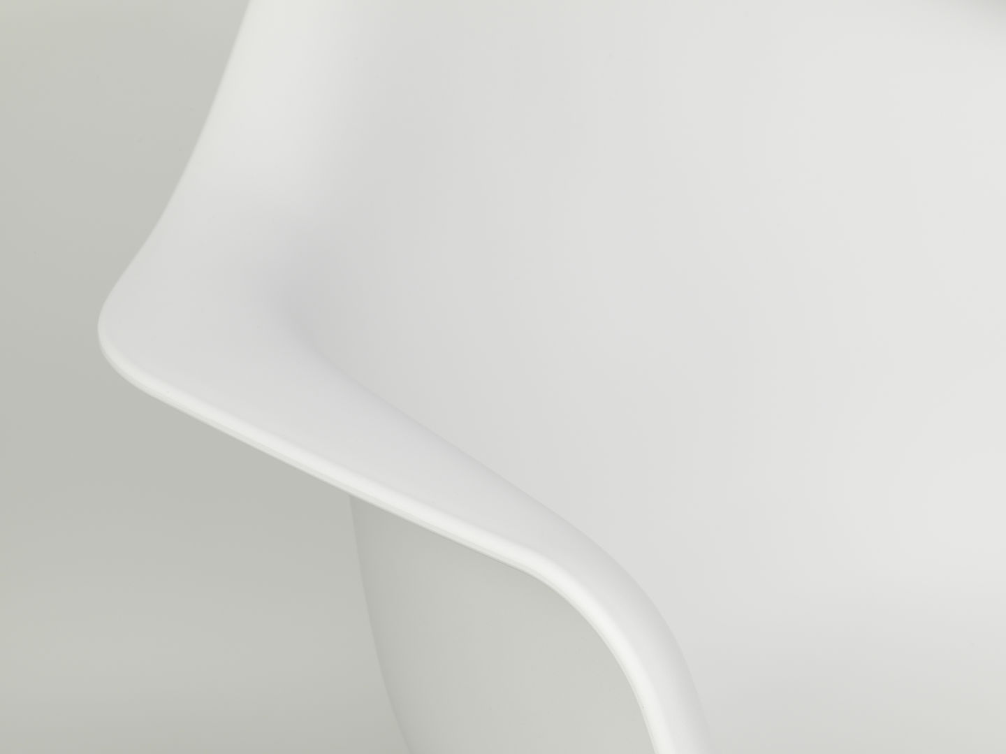 Eames Plastic Arm Chair DAL Chair Vitra