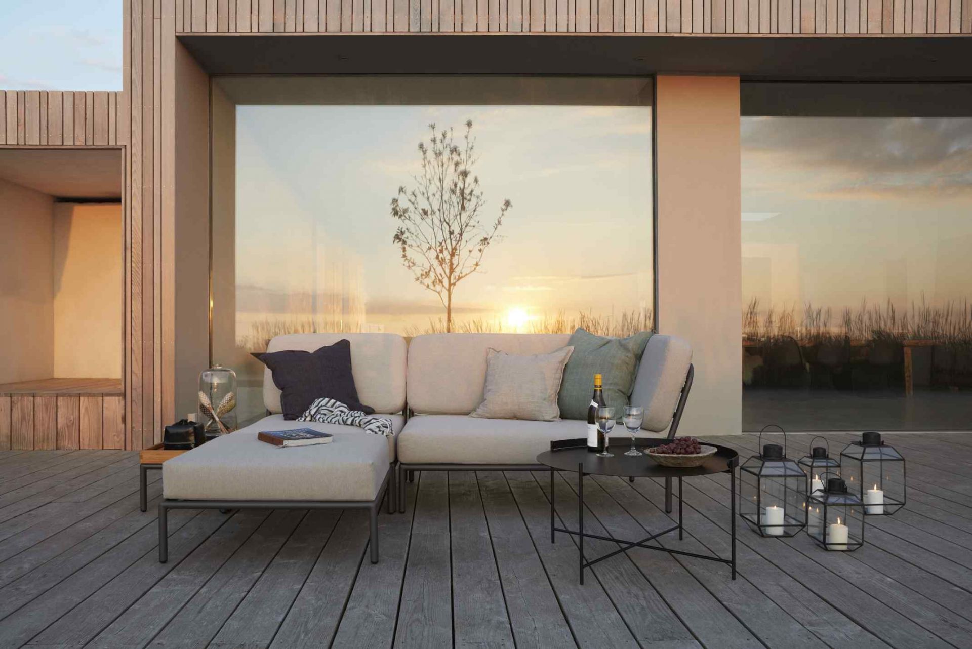 Level Sofa Outdoor Houe