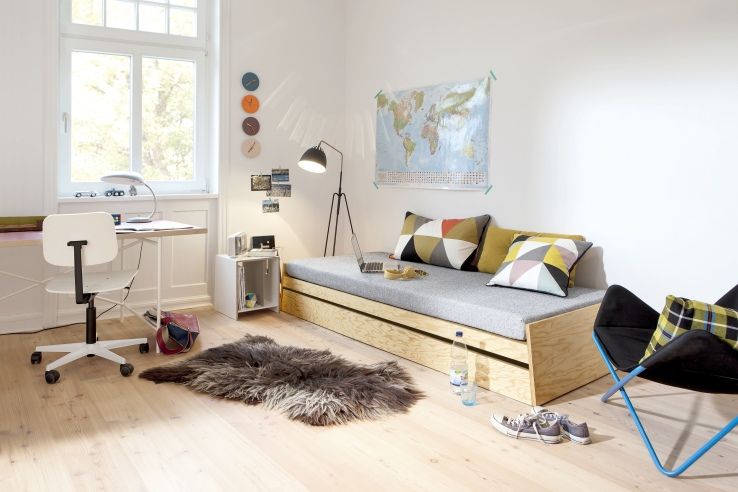 Lönneberga stackable bed solid oak with slatted frame Richard Lampert