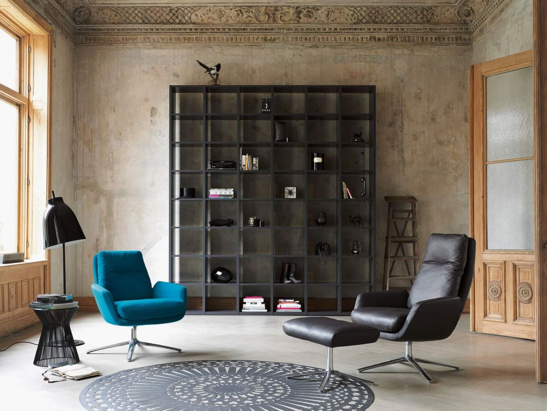 Cordia revolving chair high back Cor