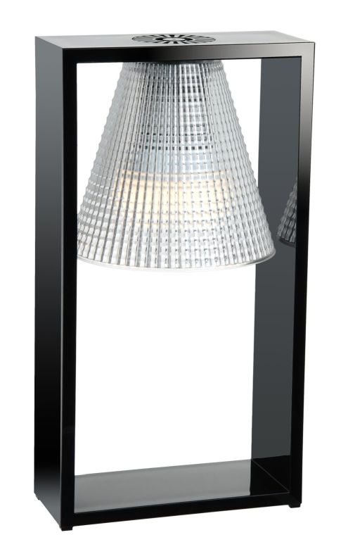 Light-Air Tischlampe von Kartell: Transparenter Lampenschirm in schwarzem Rahmen, moderne Tischleuchte.